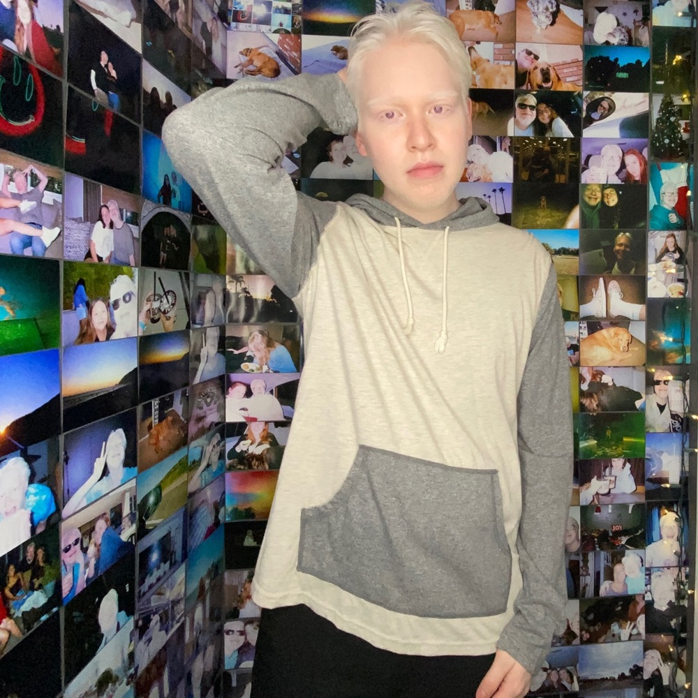 Men’s lightweight cream and grey hoodie